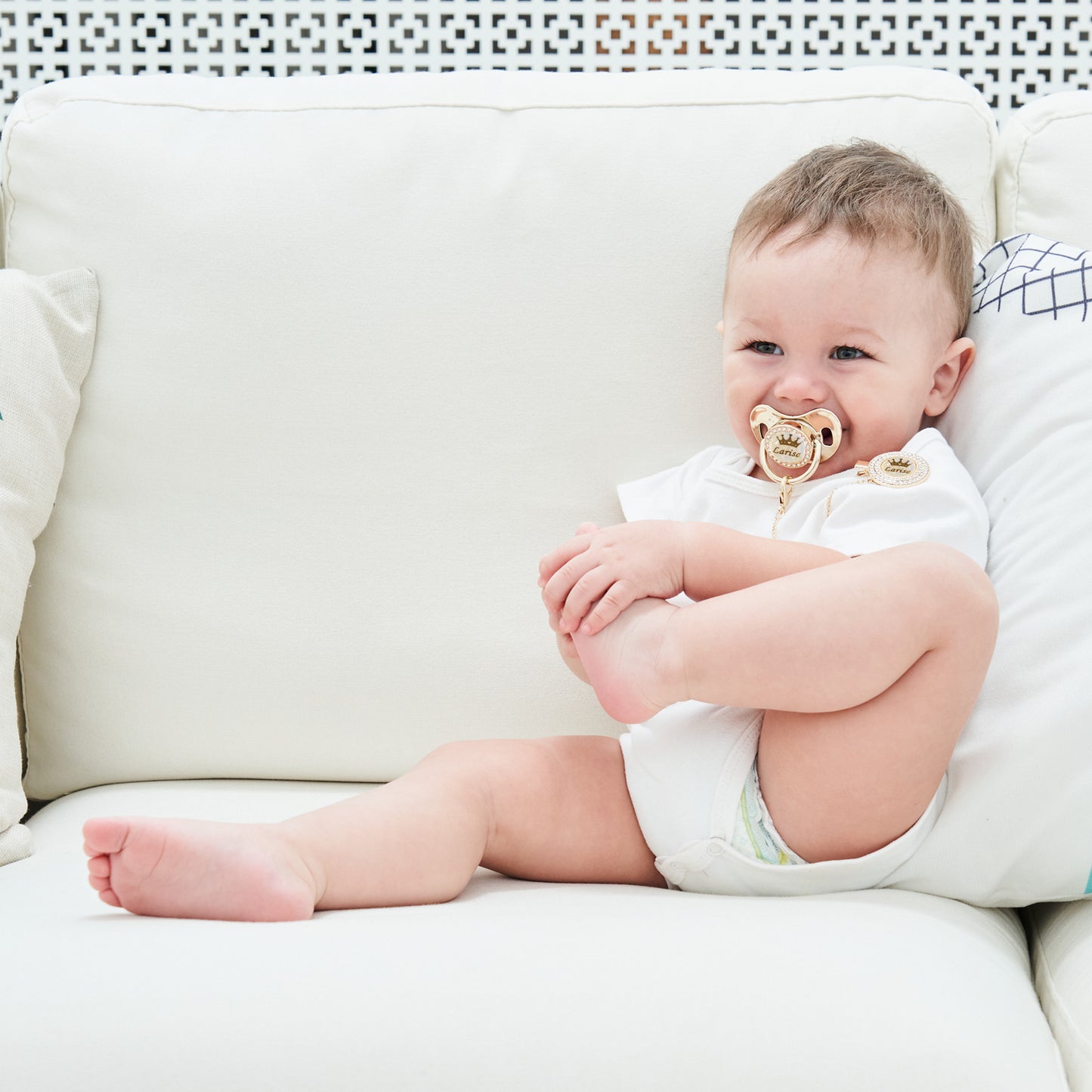 MIYOCAR Bling custom pacifier and clip set gold collection